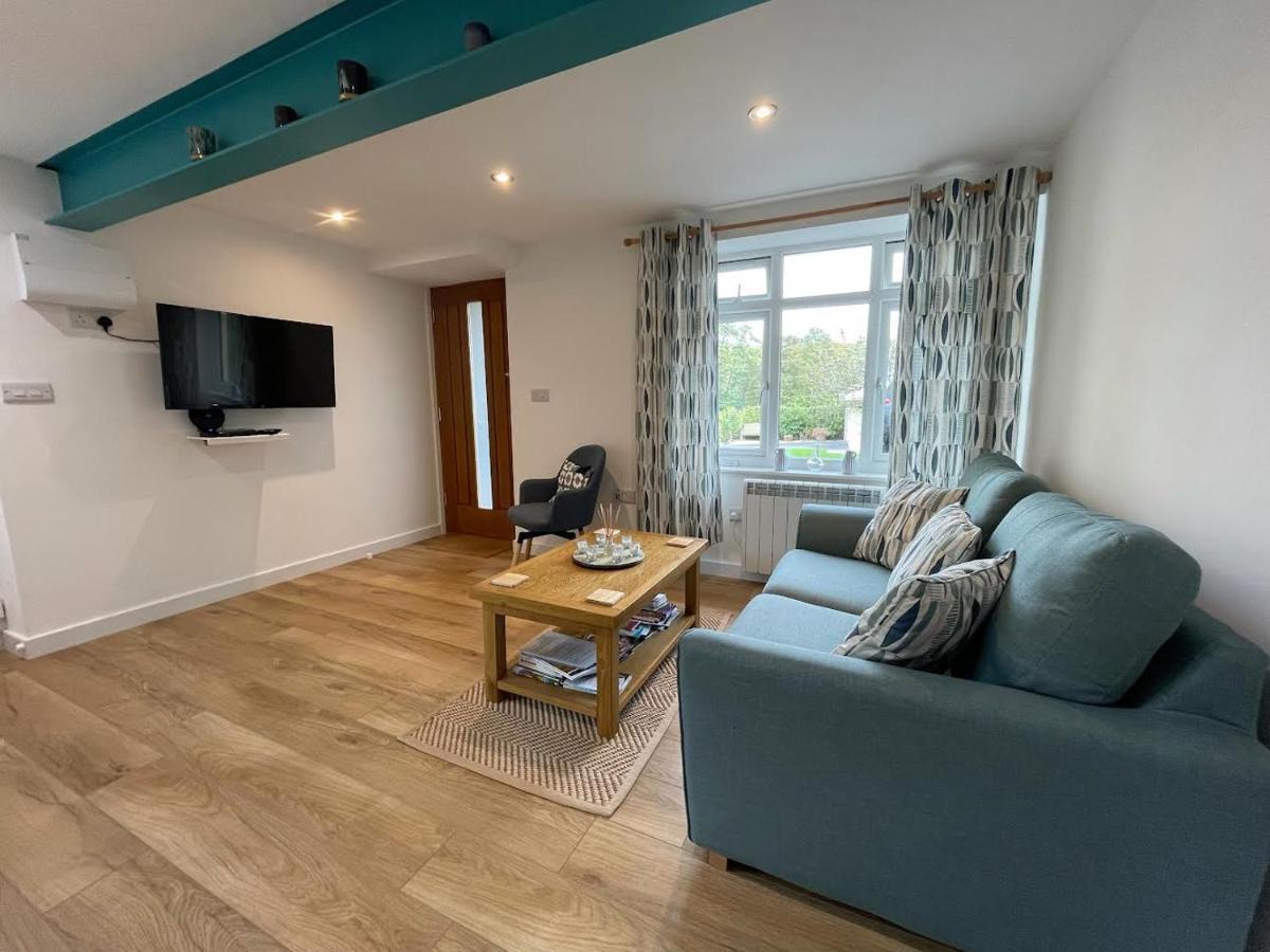 Lovely Ground Floor Apartment In Quiet Village Exeter Eksteriør billede
